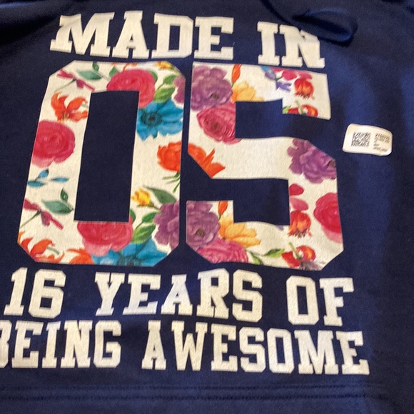 🟢BUNDLE 5/$8 as marked🟢 - Picture 4 of 4